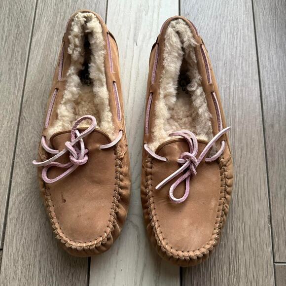 Tan and pink ugg slippers - Picture 1 of 8